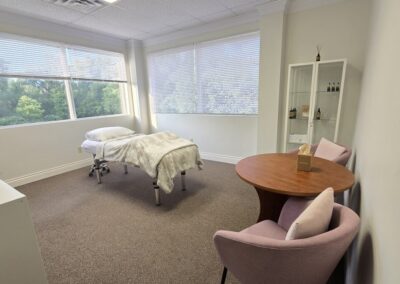Located on a 2nd floor - Suite 201-06